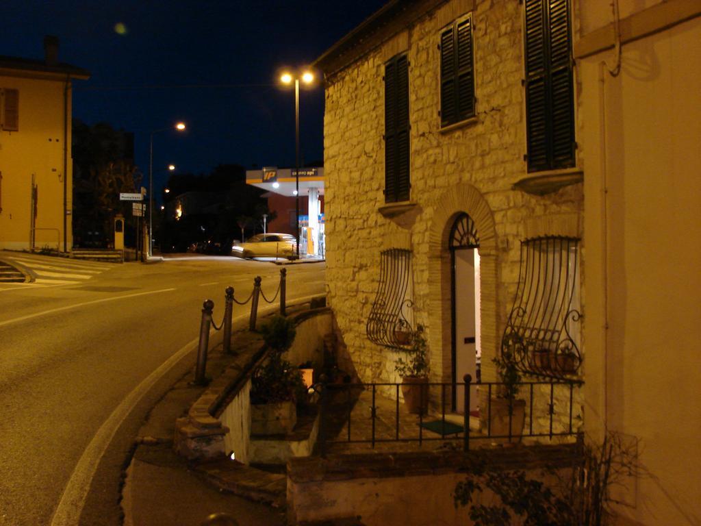 努马纳 La Casina Delle Fate酒店 外观 照片