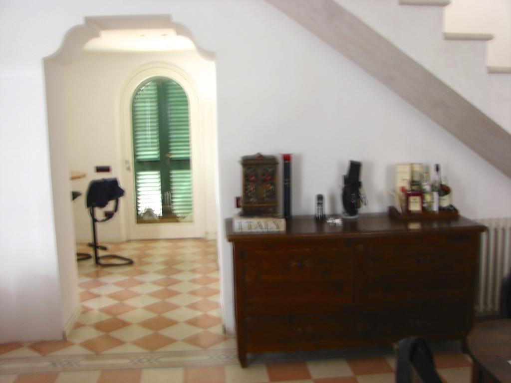 努马纳 La Casina Delle Fate酒店 外观 照片